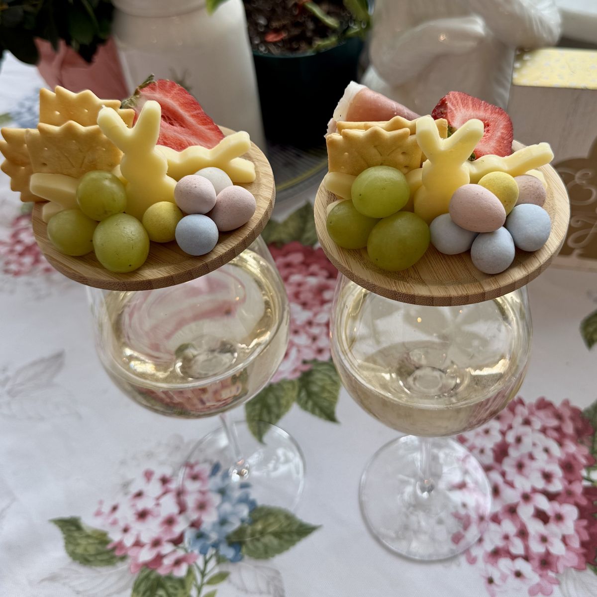 white wine glass shape Baccarat Vega White Wine Glass main image 0